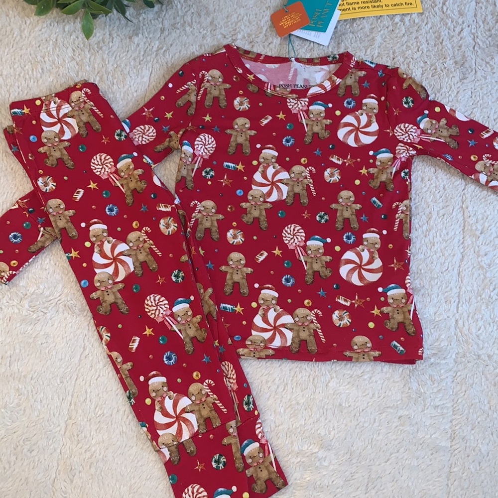 NWT Posh Peanut Gingerbread Lane Festive Red Pajama Set  2T Holiday